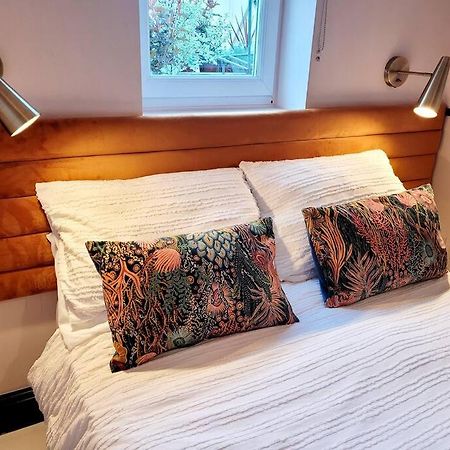 Gorgeous 2 Bedroom Sanctuary Margate Bagian luar foto